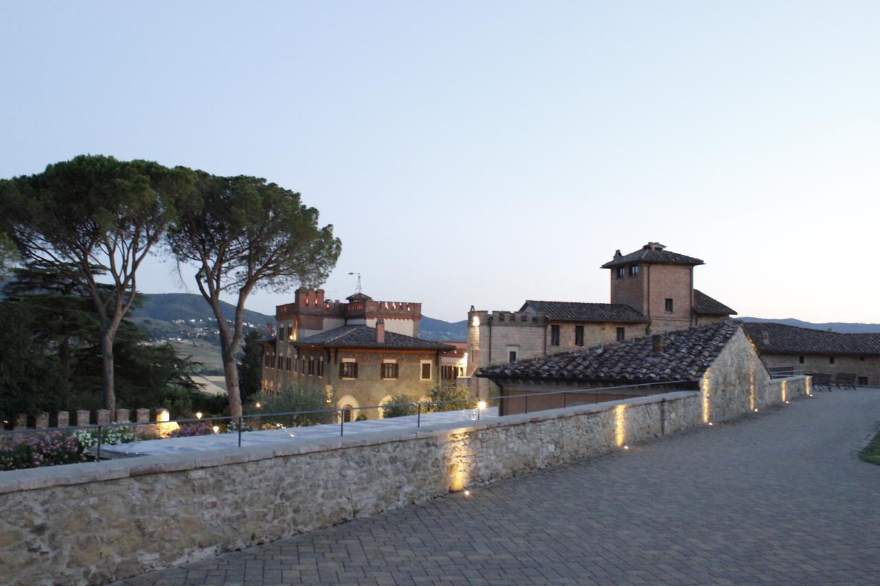 Borgo Dei Conti Resort Relais & Chateaux بيرودجا المظهر الخارجي الصورة